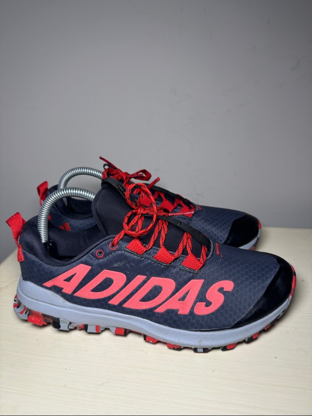 adidas vigor 6 Navy and Red Trail running Sneakers